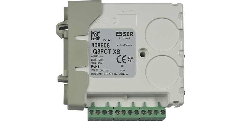 808606
